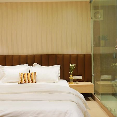Hotel 16 Делі Екстер'єр фото