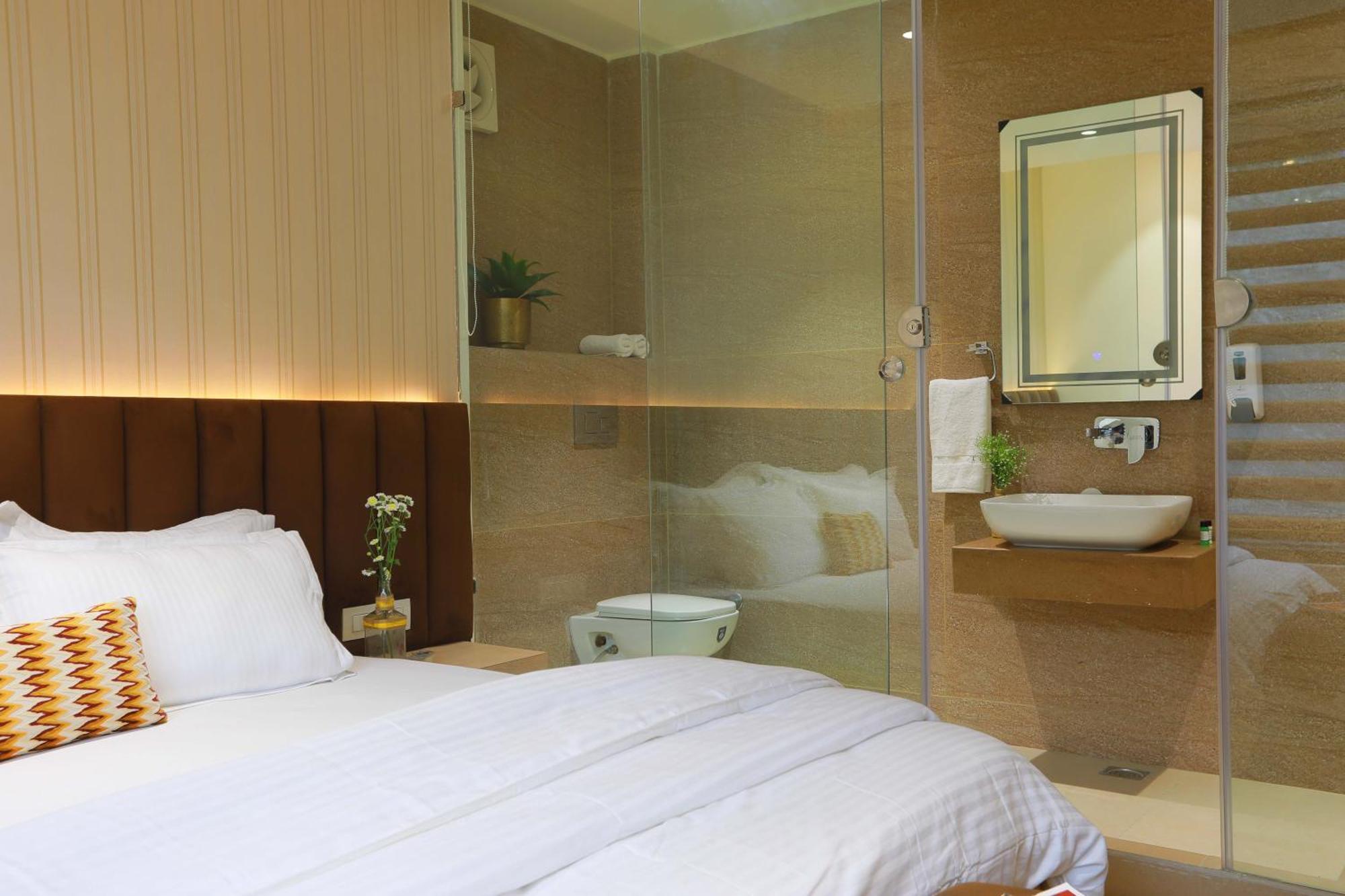 Hotel 16 Делі Екстер'єр фото