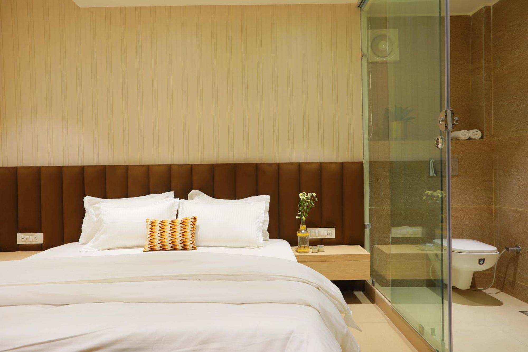 Hotel 16 Делі Екстер'єр фото